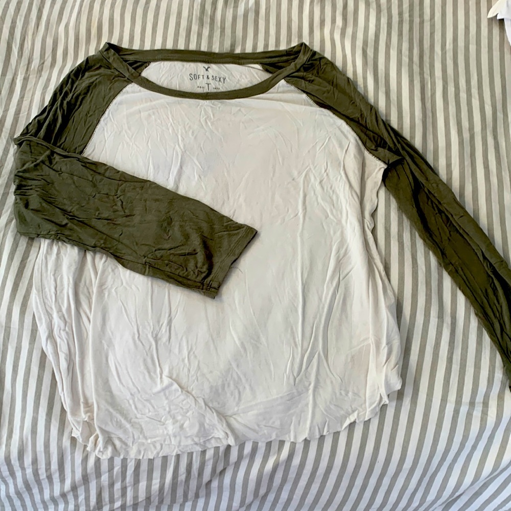 American Eagle baseball soft tshirt